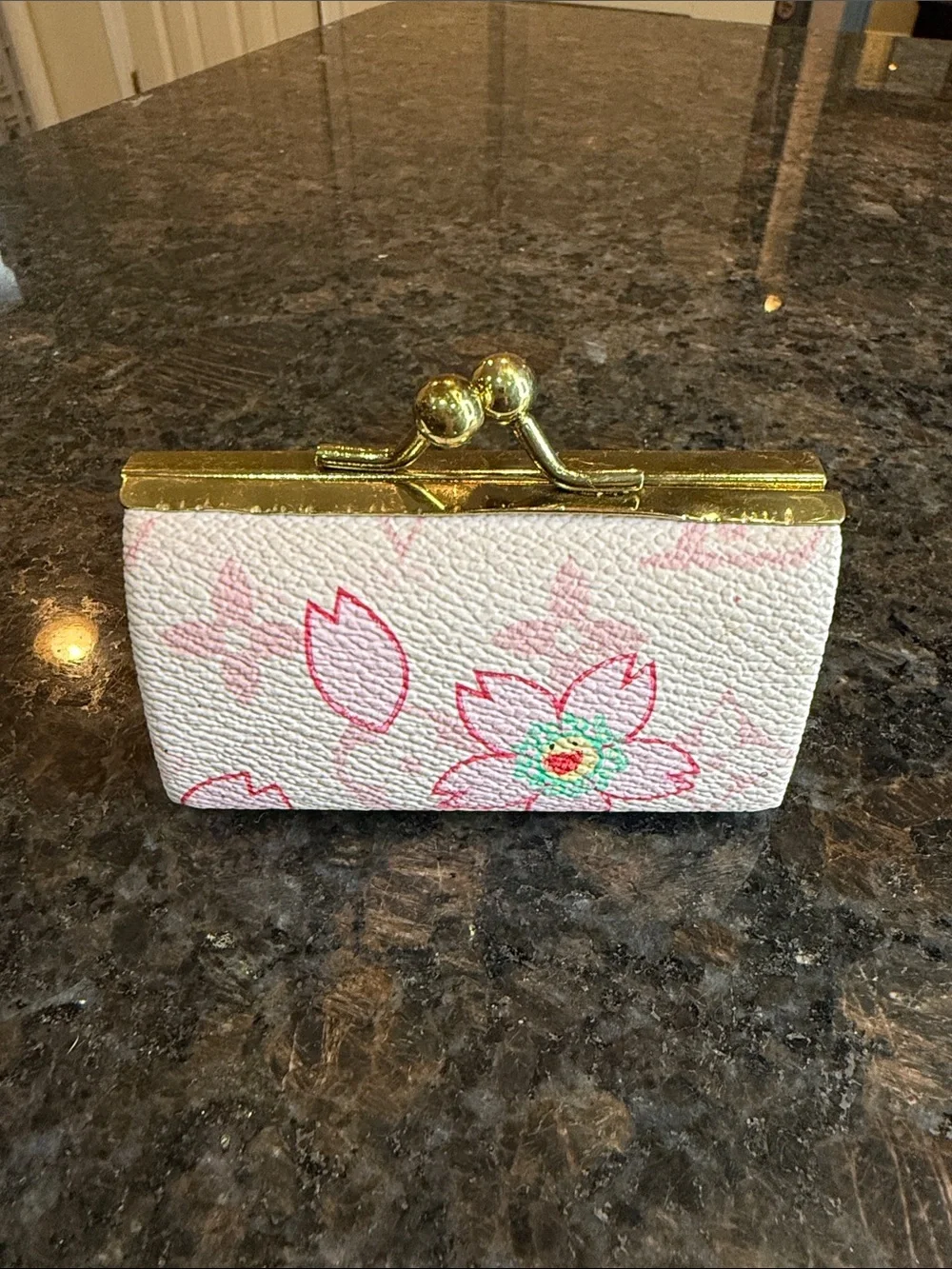 Source Unknown Floral Kiss-Lock Coin Wallet - Pink and Gold